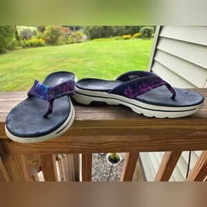 Skechers Purple and Black Flip Flops